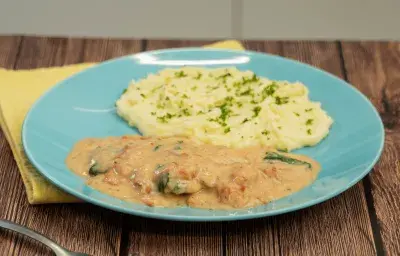 Pollo con Espinacas y Tomate Pollo con Espinacas y Tomate