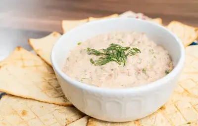 Dip de Atún con Mariscos