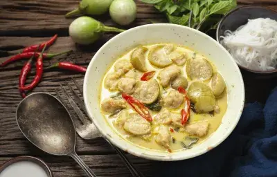 Curry de Pollo Cremoso Curry de Pollo Cremoso