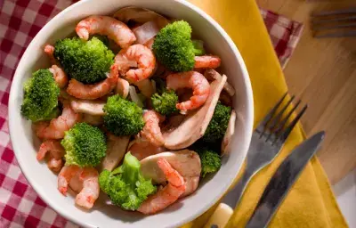 Mixto de camarones y brócoli