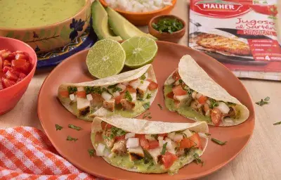 Tacos de Pollo al Cilantro Tacos de Pollo al Cilantro