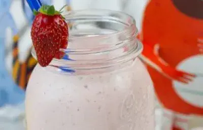 Batido de fresa y banano