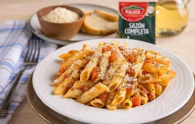 Pasta al Pomodoro Pasta al Pomodoro