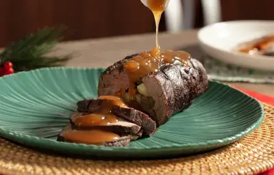 Lomo relleno con Gravy Lomo relleno con Gravy