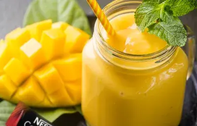 NESCAFÉ® MANGOCCCINO