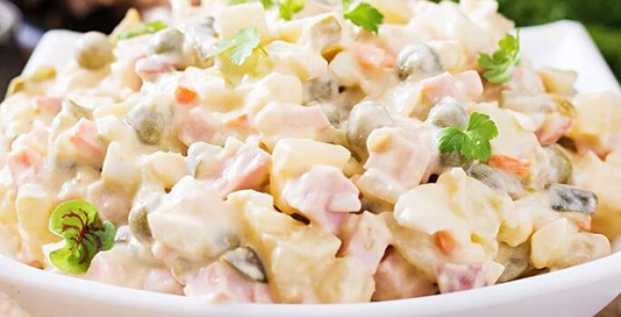 Ensalada de papa navideña