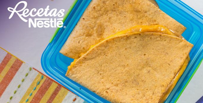 Quesadillas con Mantequilla de Maní y Queso