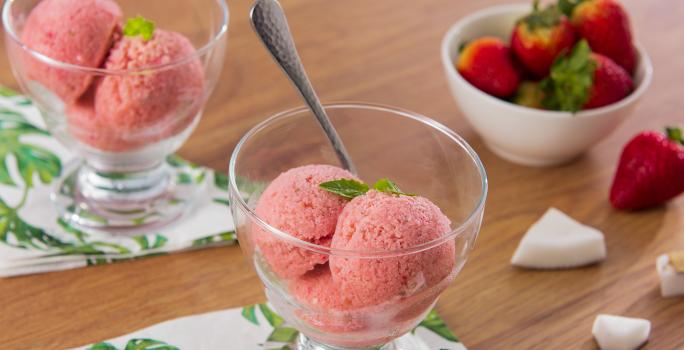 Helado de fresas con banana