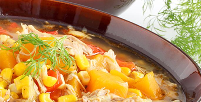 Caldillo de pollo y maíz