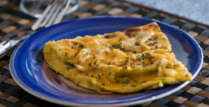 OMELETTE-DE-POLLO-Y-HONGOS