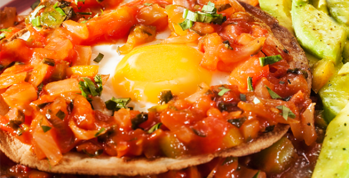 Huevos motuleños