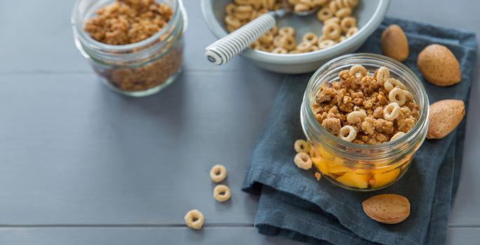 Crujiente de Durazno y CHEERIOS®