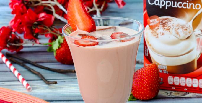Cappuccino en Salsa de Fresas