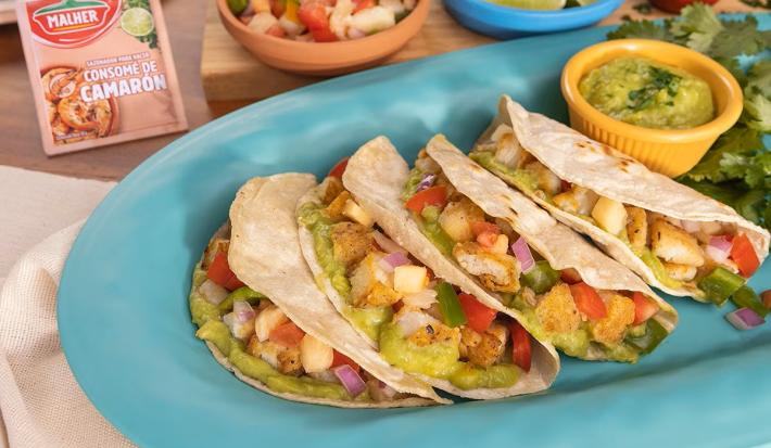 Tacos de pescado hawaianos