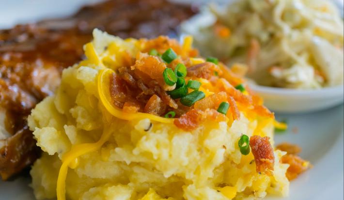 Puré de Papas Gratinado con Tocino