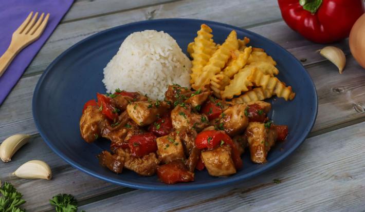 Pollo Salteado al AJillo