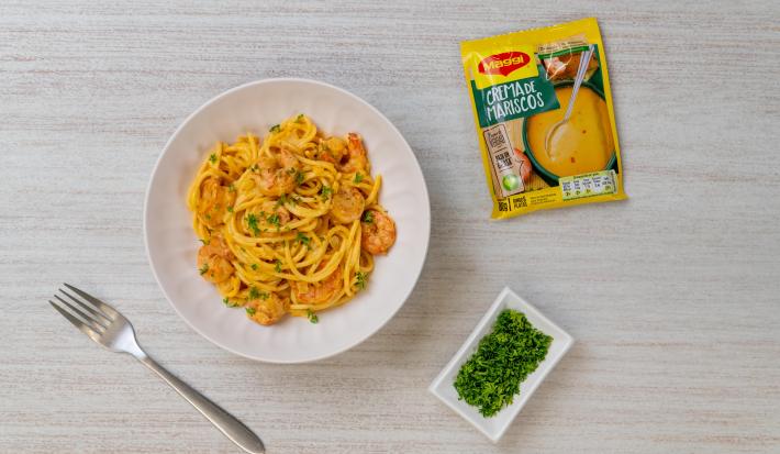 Pasta con camarones cenital