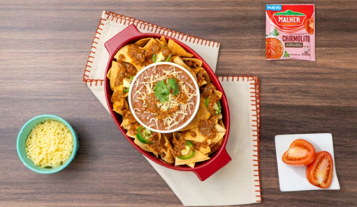 Dip de Frijoles y Chirmolito