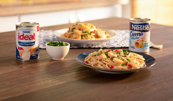 Pasta con Camarones en Salsa Blanca