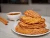 Churros Dorados con Dulce de Leche